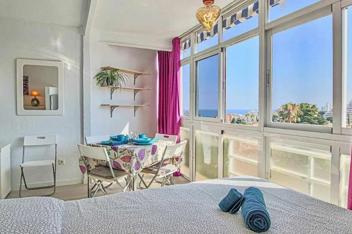 797 Holiday Rentals- Moderno, Centrico Y Espacioso Estudio Benalmádena 0*,  İspanya