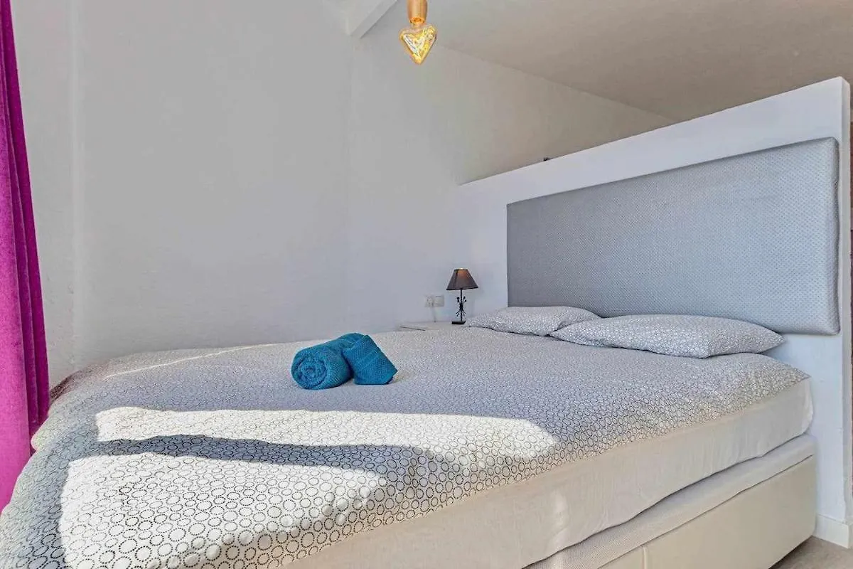 797 Holiday Rentals- Moderno, Centrico Y Espacioso Estudio Benalmadena Apartment