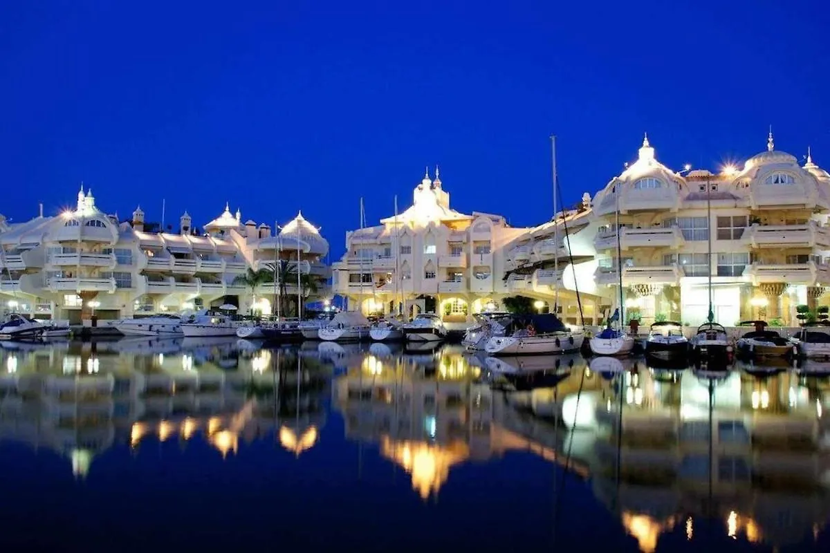 797 Holiday Rentals- Moderno, Centrico Y Espacioso Estudio Benalmádena Daire