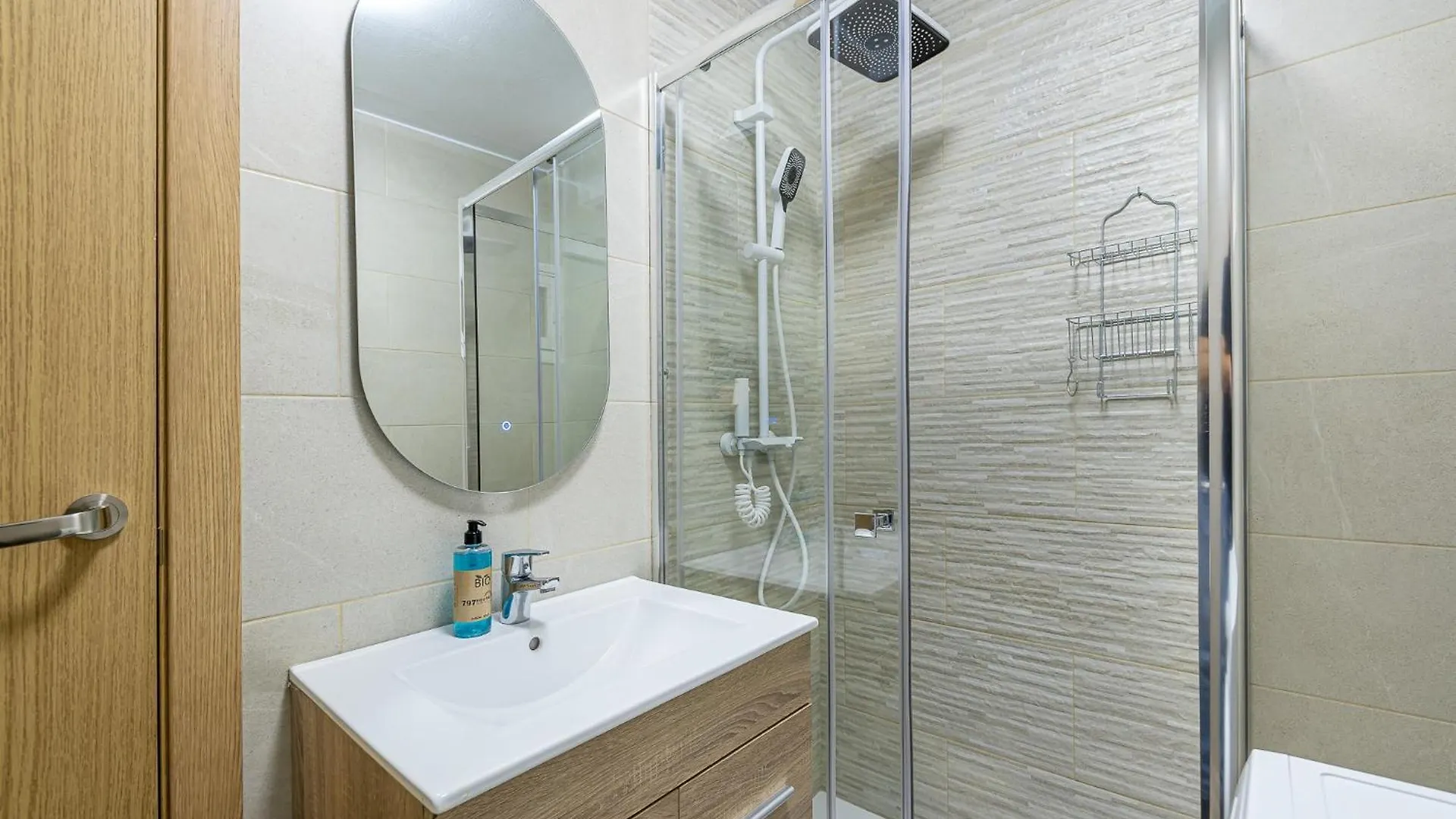 797 Holiday Rentals- Moderno, Centrico Y Espacioso Estudio Benalmadena 0*,  Spain